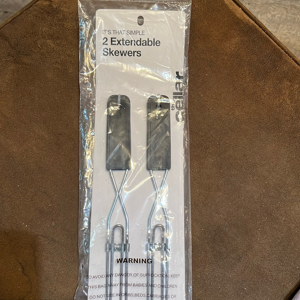 NWT the Cellar 2 Extendable Skewers